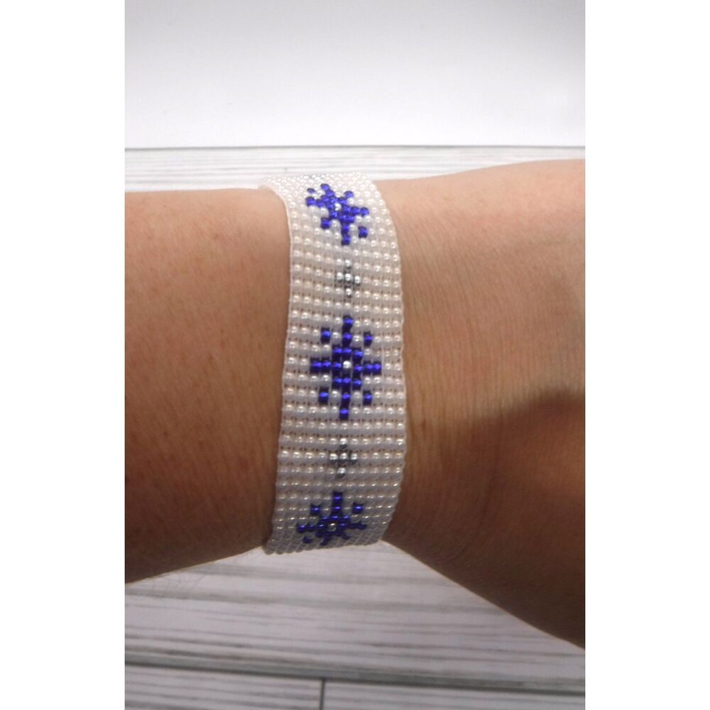 Loom Beaded Bracelet Pearl w/ Snowflakes